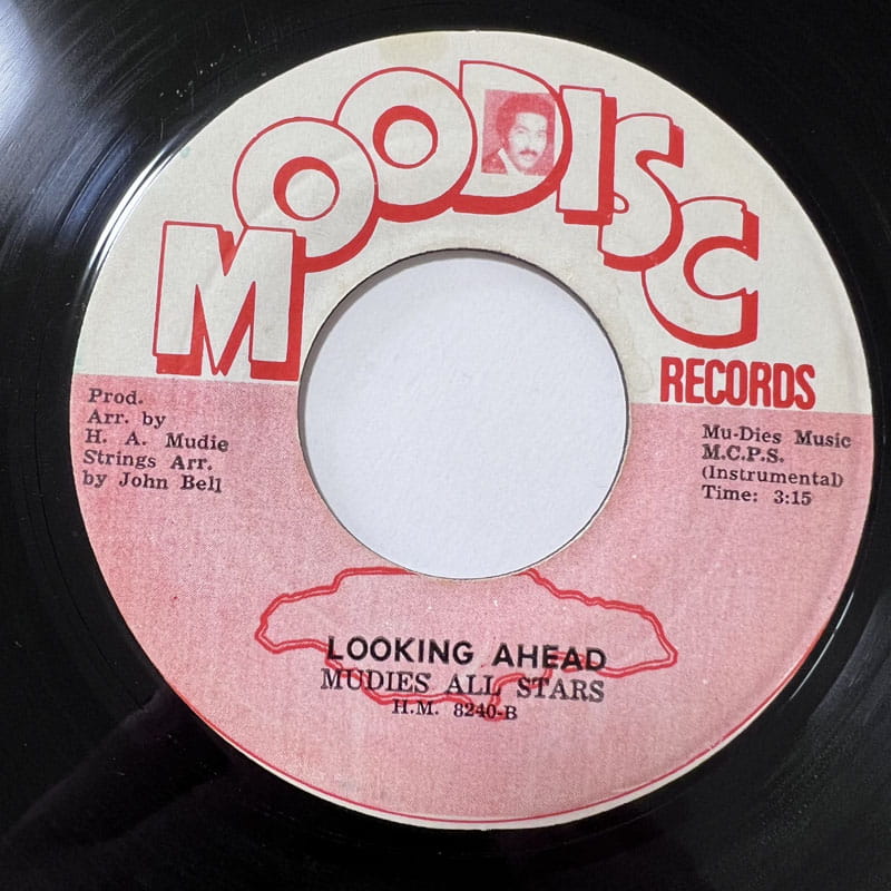 GREGORY ISAACS / LOOKING BACK