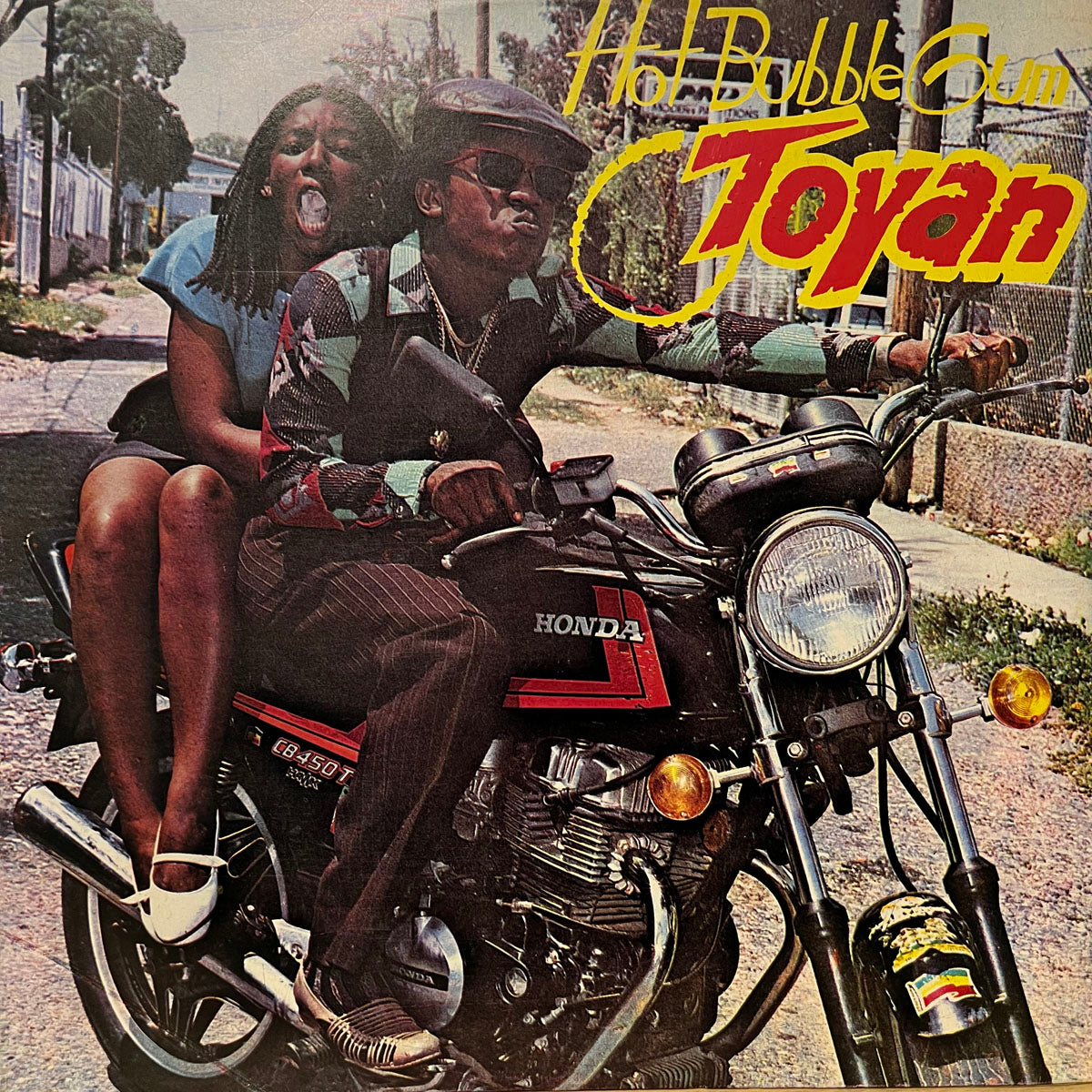 TOYAN / HOT BUBBLE GUM